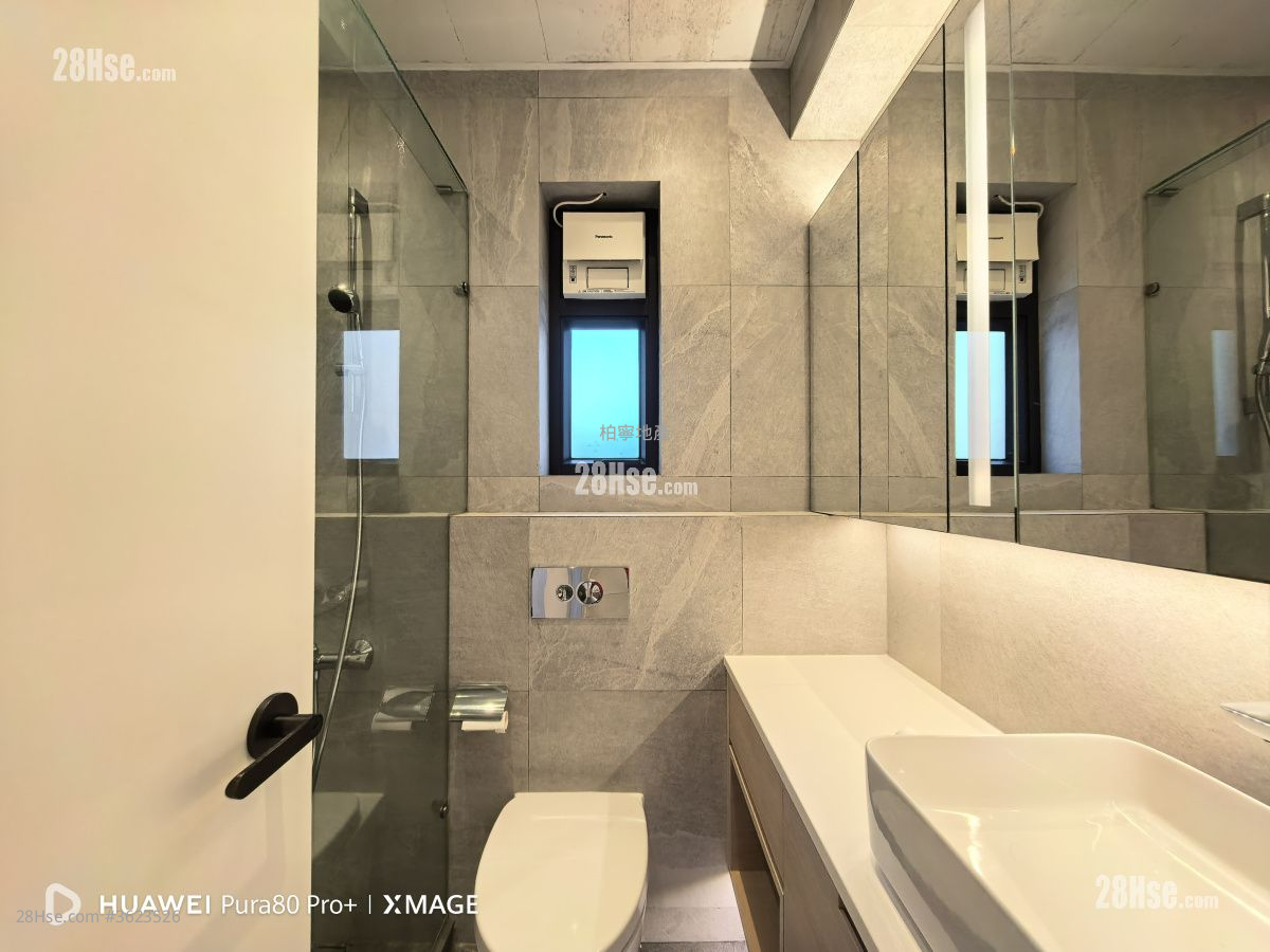 Yukon Heights Rental 3 Bedrooms , 2 Bathrooms 1,001 ft² ( 93.0 m² ) Yukon Heights Rental 3 Bedrooms , 2 Bathrooms 1,001 ft² ( 93.0 m² )