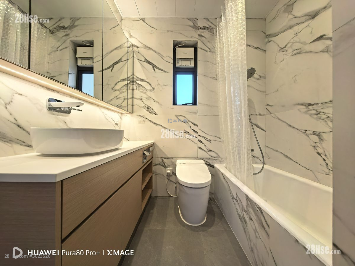 Yukon Heights Rental 3 Bedrooms , 2 Bathrooms 1,001 ft² ( 93.0 m² ) Yukon Heights Rental 3 Bedrooms , 2 Bathrooms 1,001 ft² ( 93.0 m² )