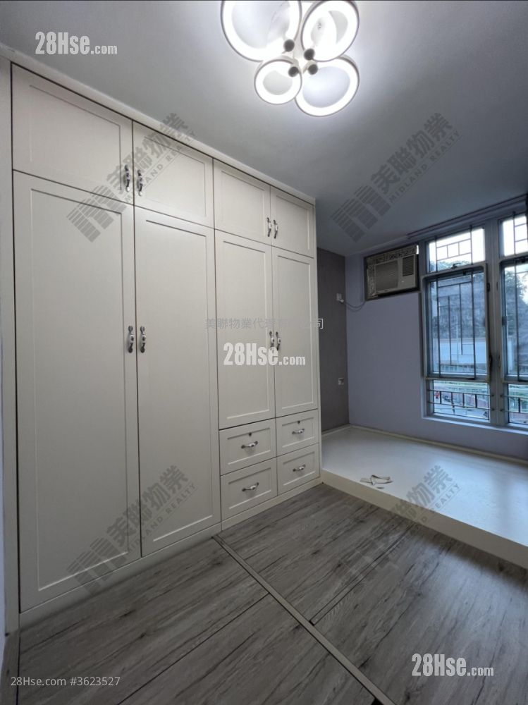 Ching Chun Court Sell 2 Bedrooms , 1 Bathroom 436 ft² ( 40.5 m² ) Ching Chun Court Sell 2 Bedrooms , 1 Bathroom 436 ft² ( 40.5 m² )