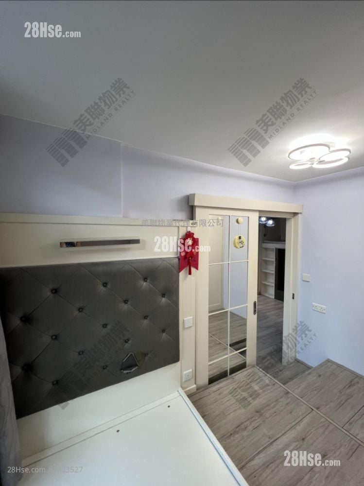 Ching Chun Court Sell 2 Bedrooms , 1 Bathroom 436 ft² ( 40.5 m² ) Ching Chun Court Sell 2 Bedrooms , 1 Bathroom 436 ft² ( 40.5 m² )