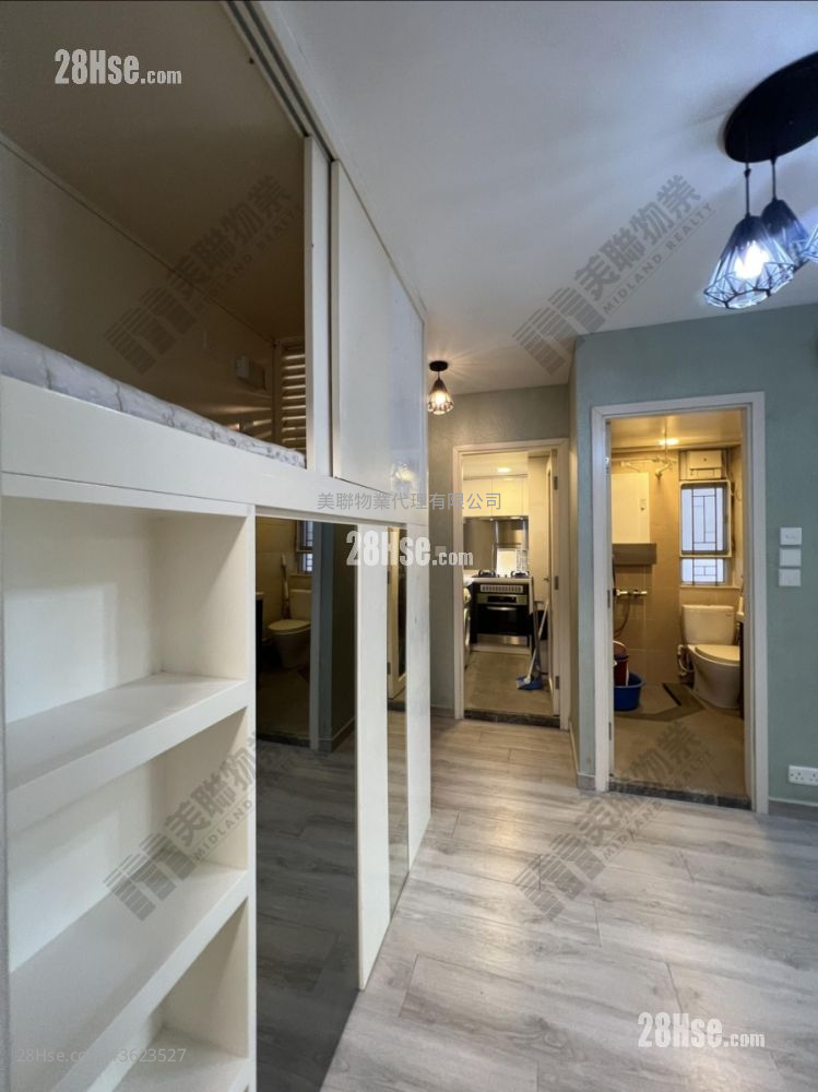 Ching Chun Court Sell 2 Bedrooms , 1 Bathroom 436 ft² ( 40.5 m² ) Ching Chun Court Sell 2 Bedrooms , 1 Bathroom 436 ft² ( 40.5 m² )