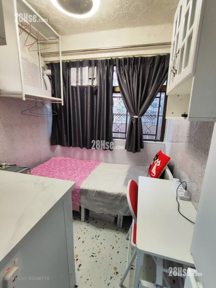 西洋菜南街134-136号 租盘 1 房 , 1 浴室 100 平方尺 ( 9.3 平方米 )