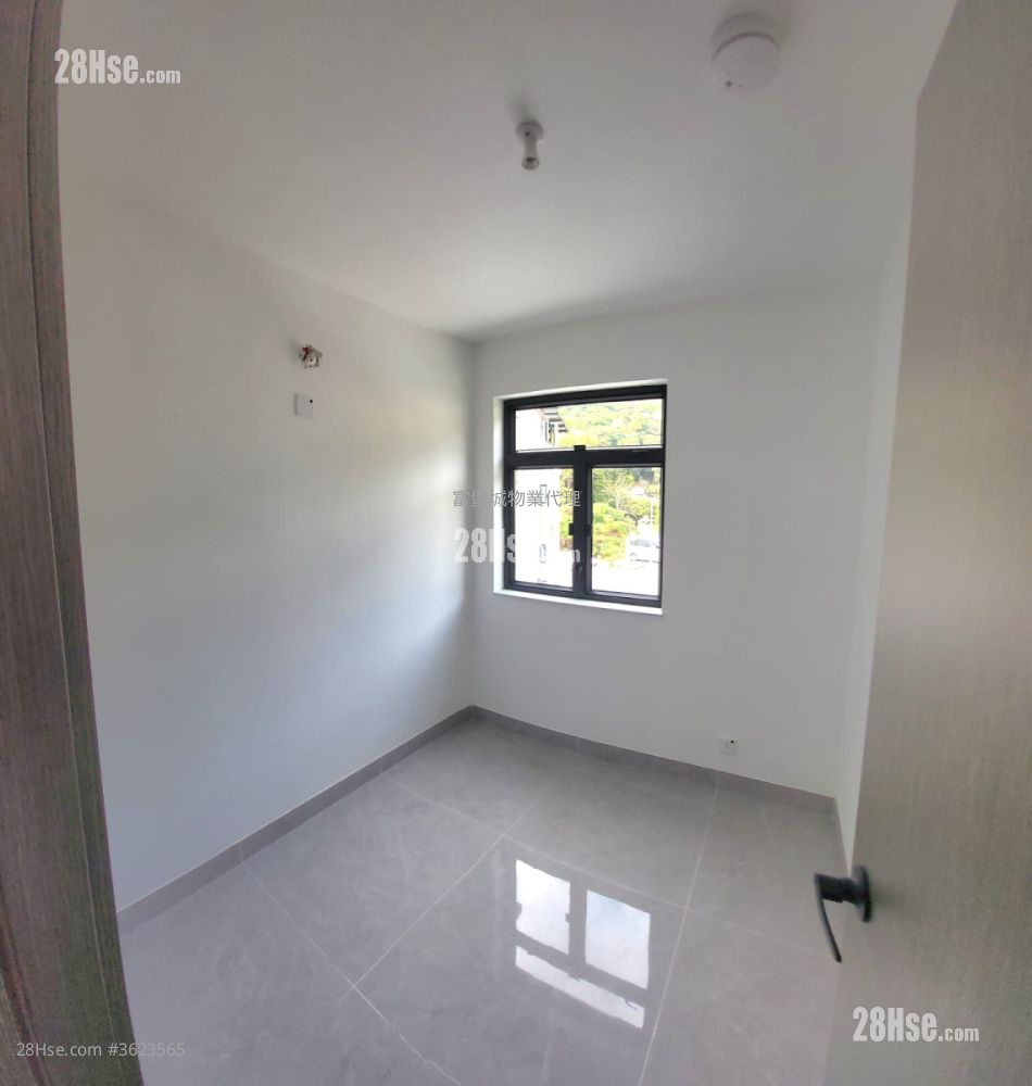 大蓝寮 售盘 3 房 , 2 浴室 640 平方尺 ( 59.5 平方米 ) 大蓝寮 售盘 3 房 , 2 浴室 640 平方尺 ( 59.5 平方米 )