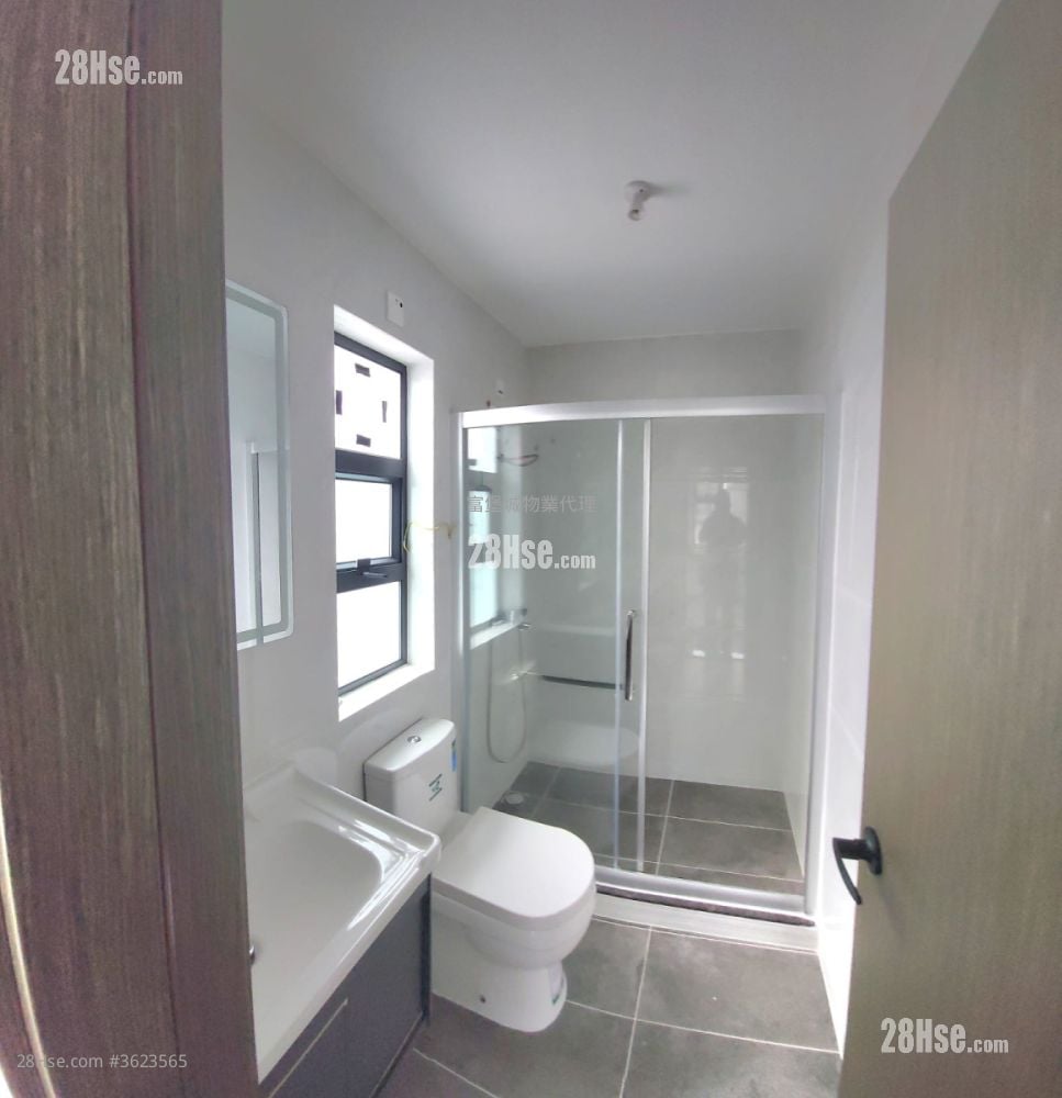 大蓝寮 售盘 3 房 , 2 浴室 640 平方尺 ( 59.5 平方米 ) 大蓝寮 售盘 3 房 , 2 浴室 640 平方尺 ( 59.5 平方米 )