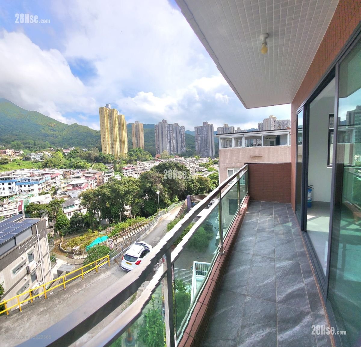 大蓝寮 售盘 3 房 , 2 浴室 640 平方尺 ( 59.5 平方米 ) 大蓝寮 售盘 3 房 , 2 浴室 640 平方尺 ( 59.5 平方米 )