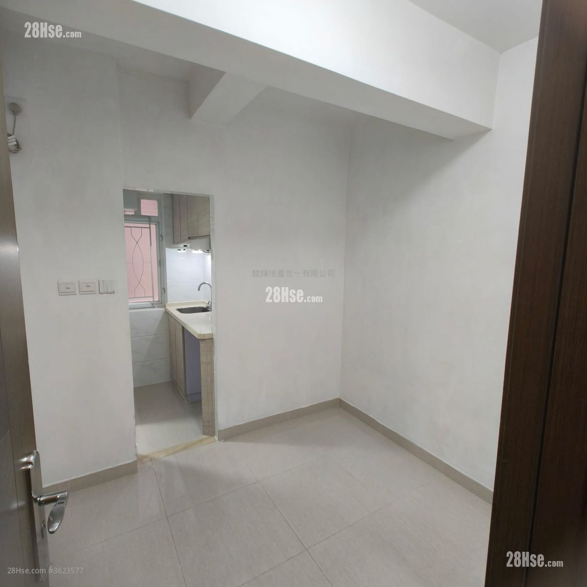 安昌大厦 租盘 开放式间隔 , 1 浴室 170 平方尺 ( 15.8 平方米 )