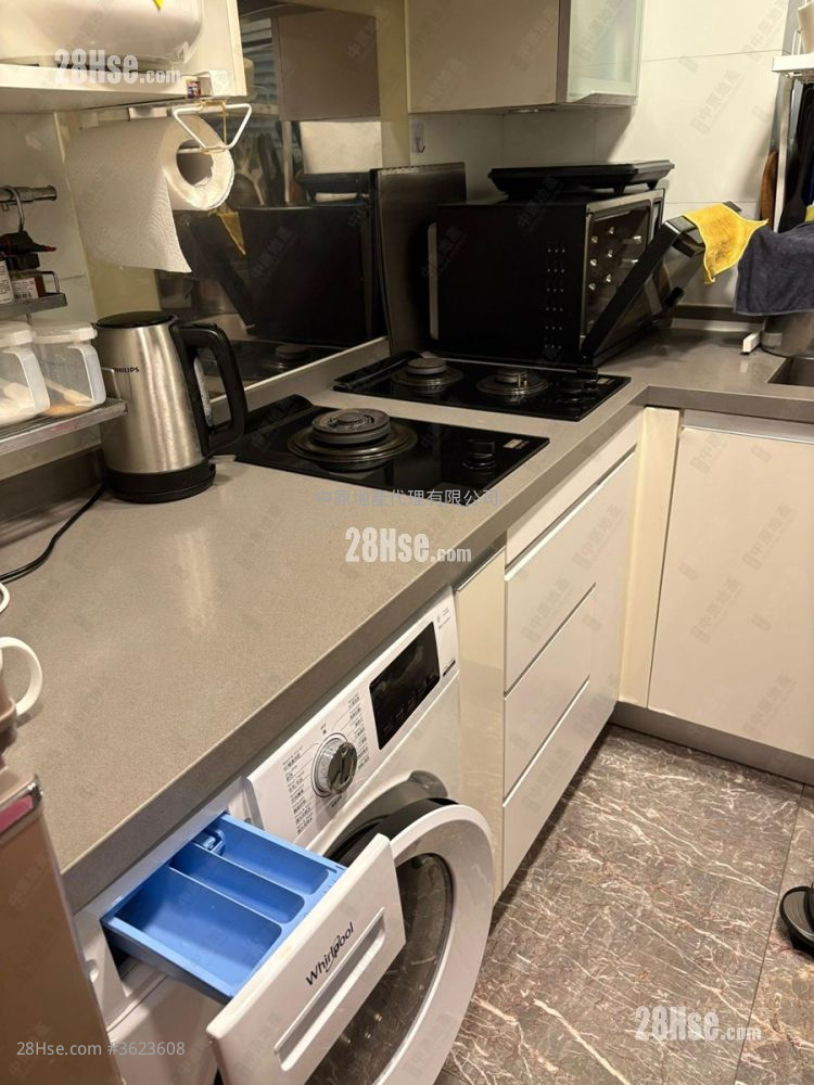 御龙山 售盘 2 房 , 1 浴室 563 平方尺 ( 52.3 平方米 ) 御龙山 售盘 2 房 , 1 浴室 563 平方尺 ( 52.3 平方米 )