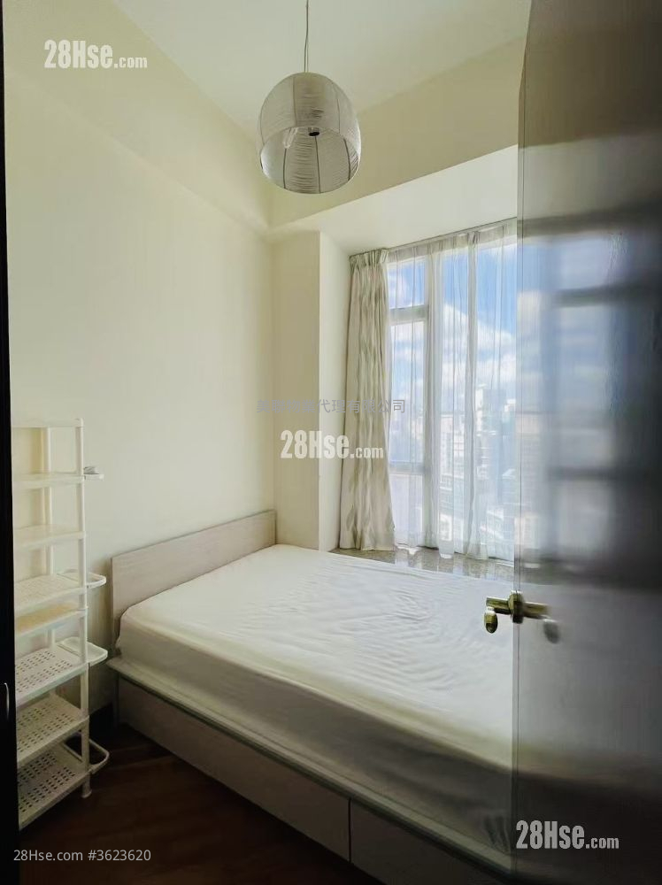 一号银海 租盘 3 房 , 2 浴室 665 平方尺 ( 61.8 平方米 ) 一号银海 租盘 3 房 , 2 浴室 665 平方尺 ( 61.8 平方米 )