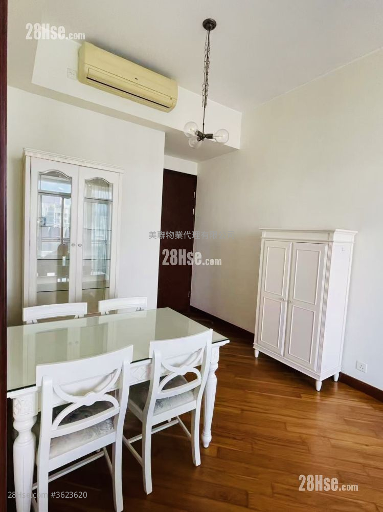 一号银海 租盘 3 房 , 2 浴室 665 平方尺 ( 61.8 平方米 ) 一号银海 租盘 3 房 , 2 浴室 665 平方尺 ( 61.8 平方米 )