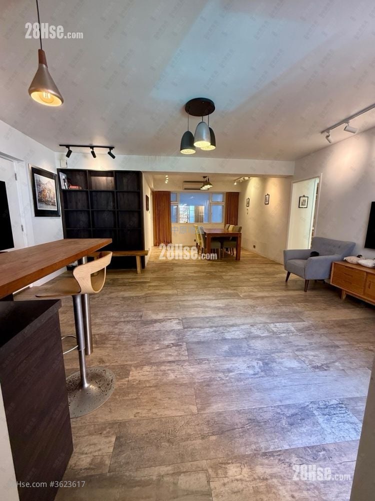 Everwell Garden Sell 4 Bedrooms , 2 Bathrooms 1,496 ft² ( 139.0 m² )