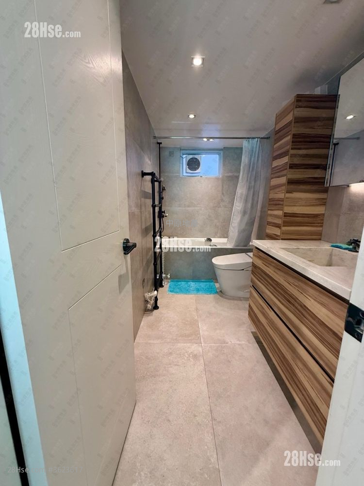 Everwell Garden Sell 4 Bedrooms , 2 Bathrooms 1,496 ft² ( 139.0 m² ) Everwell Garden Sell 4 Bedrooms , 2 Bathrooms 1,496 ft² ( 139.0 m² )