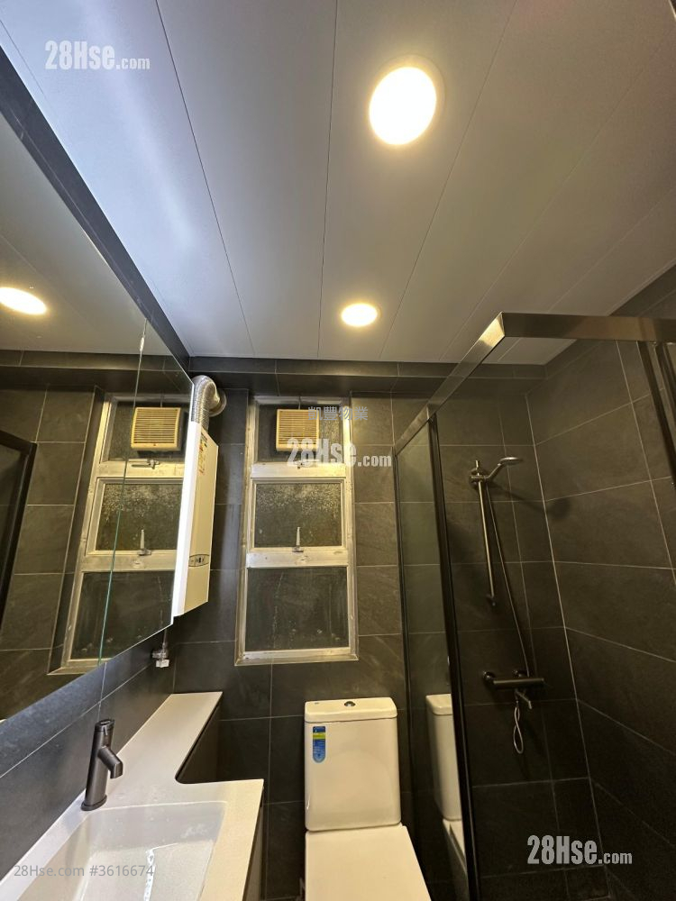 Tsui Man Court Rental 2 Bedrooms , 1 Bathroom 598 ft² ( 55.6 m² ) Tsui Man Court Rental 2 Bedrooms , 1 Bathroom 598 ft² ( 55.6 m² )