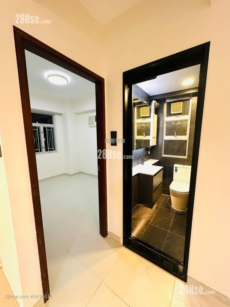 Tsui Man Court Rental 2 Bedrooms , 1 Bathroom 598 ft² ( 55.6 m² ) Tsui Man Court Rental 2 Bedrooms , 1 Bathroom 598 ft² ( 55.6 m² )