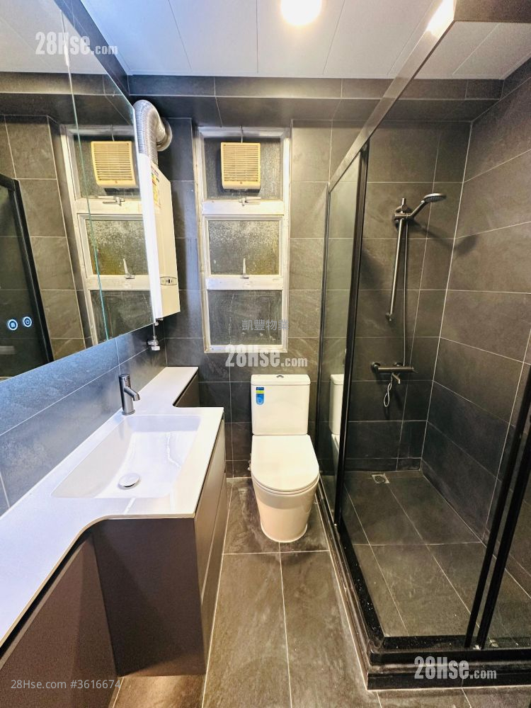 Tsui Man Court Rental 2 Bedrooms , 1 Bathroom 598 ft² ( 55.6 m² ) Tsui Man Court Rental 2 Bedrooms , 1 Bathroom 598 ft² ( 55.6 m² )