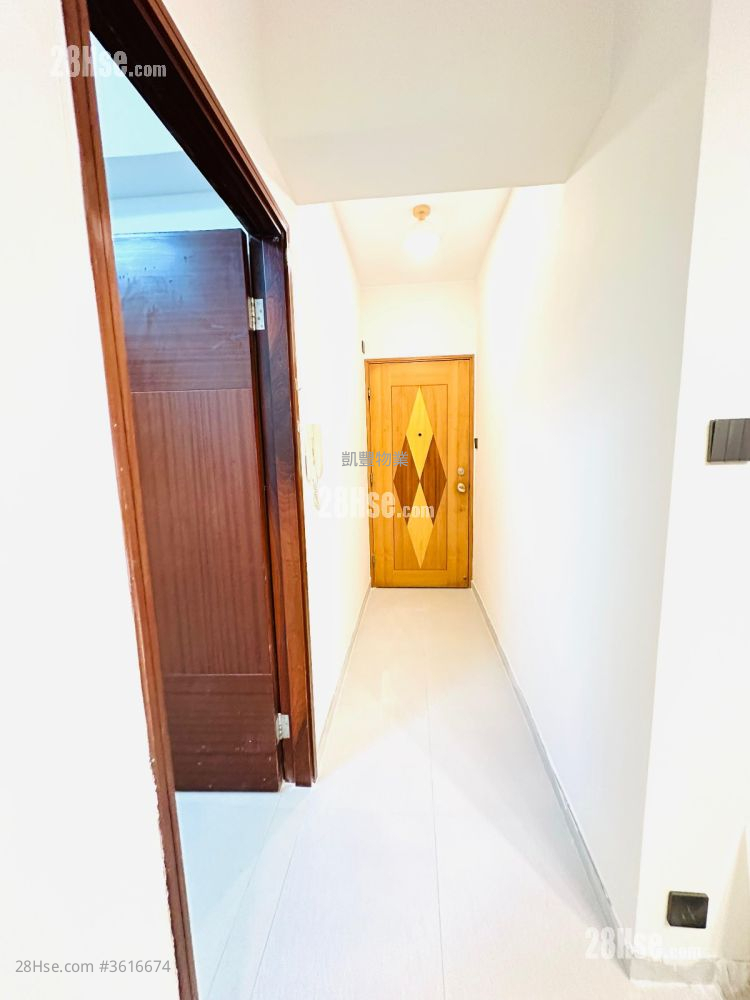 Tsui Man Court Rental 2 Bedrooms , 1 Bathroom 598 ft² ( 55.6 m² ) Tsui Man Court Rental 2 Bedrooms , 1 Bathroom 598 ft² ( 55.6 m² )