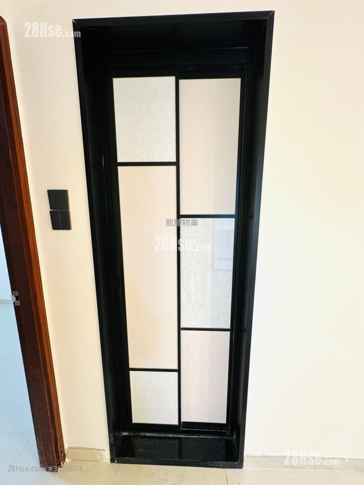 Tsui Man Court Rental 2 Bedrooms , 1 Bathroom 598 ft² ( 55.6 m² ) Tsui Man Court Rental 2 Bedrooms , 1 Bathroom 598 ft² ( 55.6 m² )