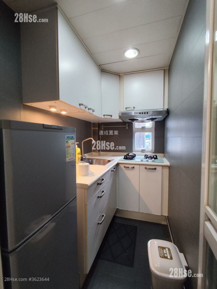 德福花园 租盘 2 房 , 1 浴室 517 平方尺 ( 48.0 平方米 ) 德福花园 租盘 2 房 , 1 浴室 517 平方尺 ( 48.0 平方米 )