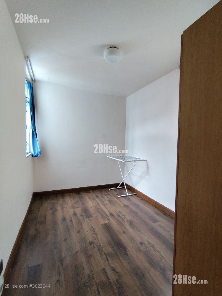 德福花园 租盘 2 房 , 1 浴室 517 平方尺 ( 48.0 平方米 ) 德福花园 租盘 2 房 , 1 浴室 517 平方尺 ( 48.0 平方米 )