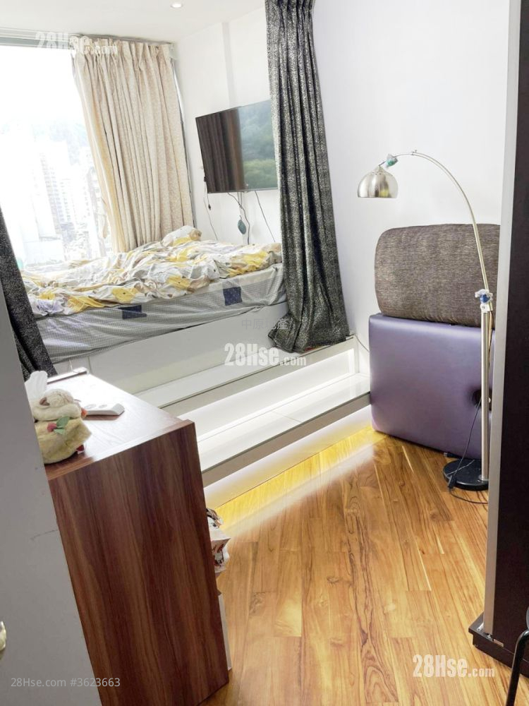 御龙山 售盘 3 房 , 3 浴室 893 平方尺 ( 83.0 平方米 ) 御龙山 售盘 3 房 , 3 浴室 893 平方尺 ( 83.0 平方米 )