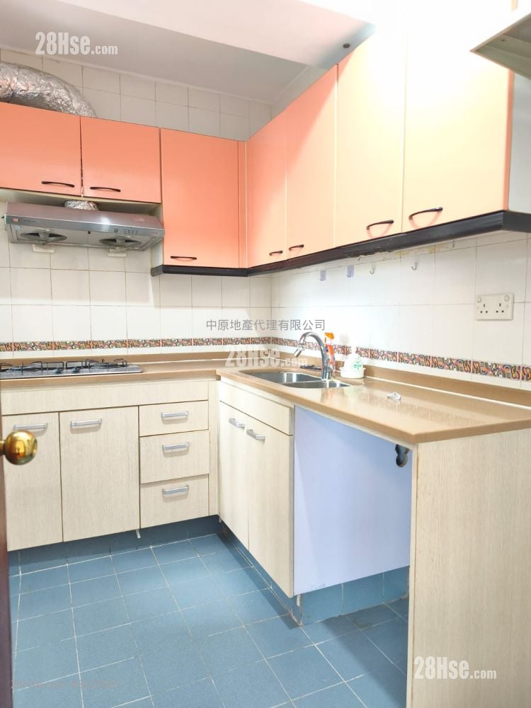 愉景新城 租盘 682 平方尺 ( 63.4 平方米 ) 愉景新城 租盘 682 平方尺 ( 63.4 平方米 )