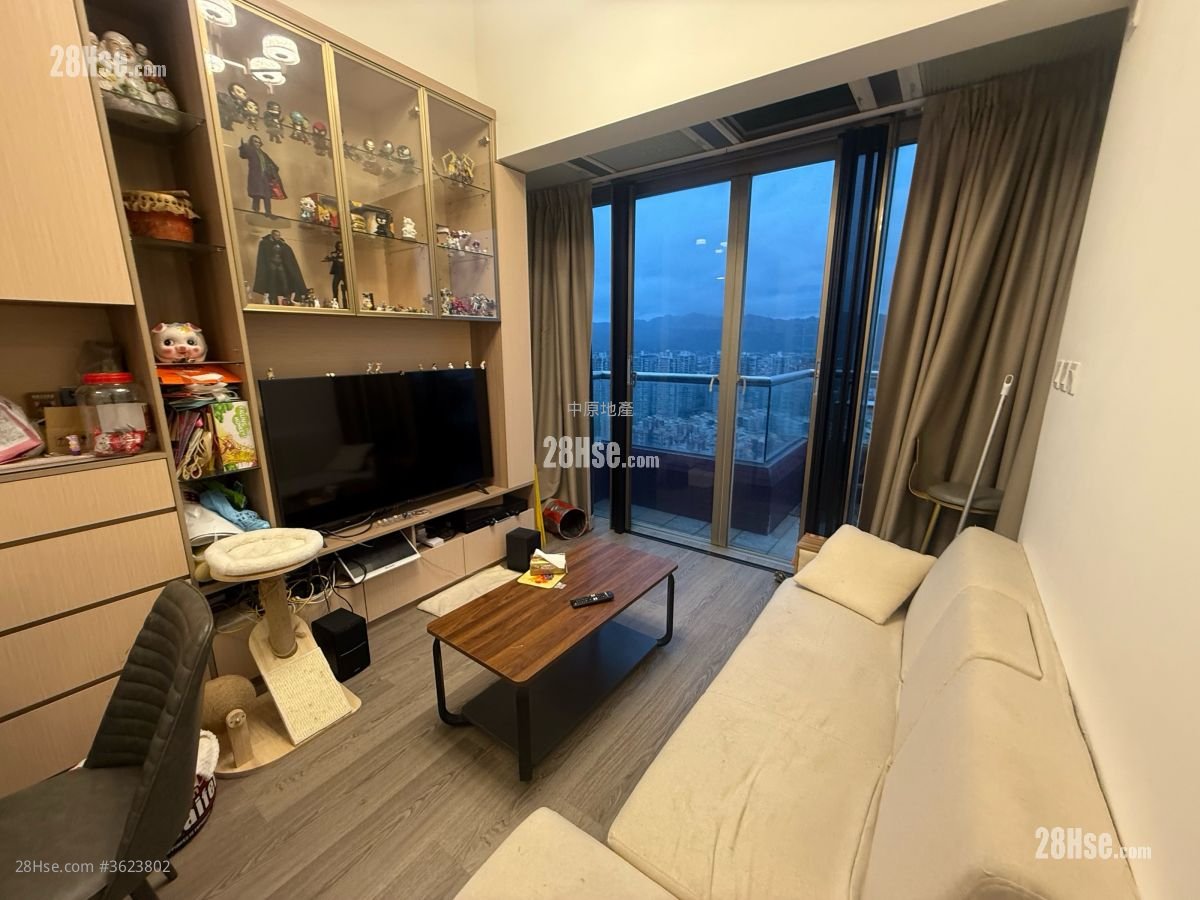 Yoho Town 售盘 2 房 555 平方尺 ( 51.6 平方米 )