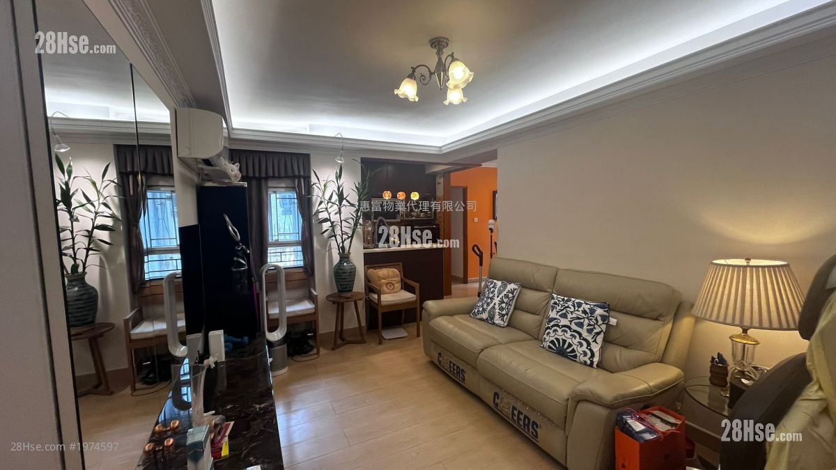 Tsui Chuk Garden Sell 3 Bedrooms , 1 Bathroom 591 ft² ( 54.9 m² )