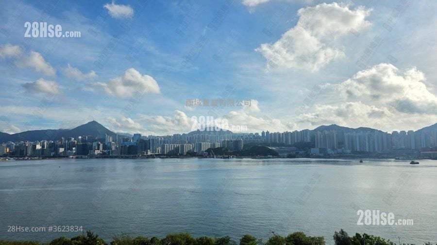 太古城 售盘 3 房 , 2 浴室 1,015 平方尺 ( 94.3 平方米 ) 太古城 售盘 3 房 , 2 浴室 1,015 平方尺 ( 94.3 平方米 )