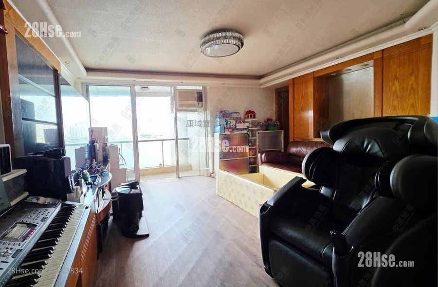 太古城 售盘 3 房 , 2 浴室 1,015 平方尺 ( 94.3 平方米 ) 太古城 售盘 3 房 , 2 浴室 1,015 平方尺 ( 94.3 平方米 )