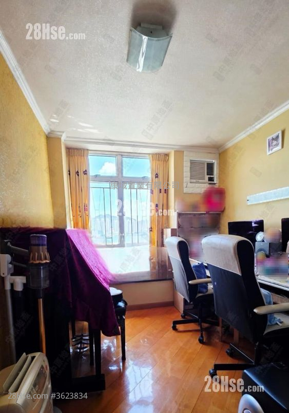 太古城 售盘 3 房 , 2 浴室 1,015 平方尺 ( 94.3 平方米 ) 太古城 售盘 3 房 , 2 浴室 1,015 平方尺 ( 94.3 平方米 )