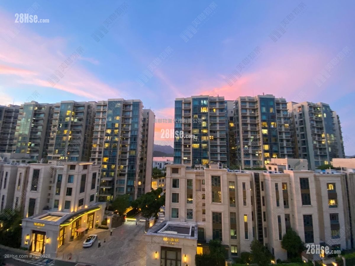 Solaria Sell 2 Bedrooms , 3 Bathrooms 463 ft² ( 43.0 m² )