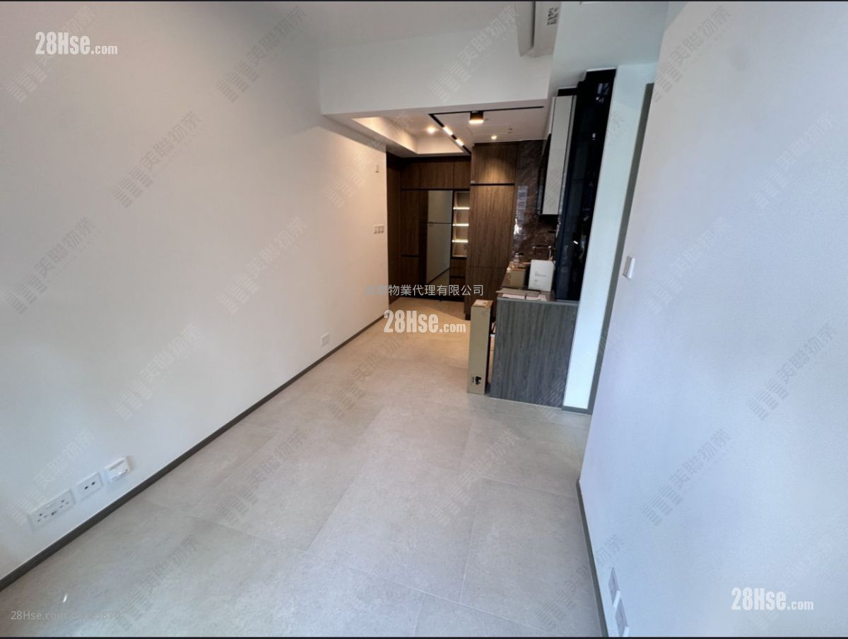 天玺天 租盘 2 房 , 1 浴室 458 平方尺 ( 42.5 平方米 ) 天玺天 租盘 2 房 , 1 浴室 458 平方尺 ( 42.5 平方米 )