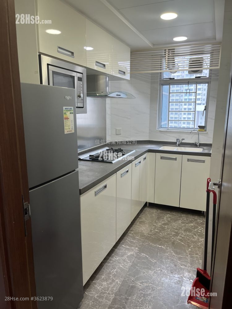 豪门 租盘 2 房 , 1 浴室 541 平方尺 ( 50.3 平方米 ) 豪门 租盘 2 房 , 1 浴室 541 平方尺 ( 50.3 平方米 )