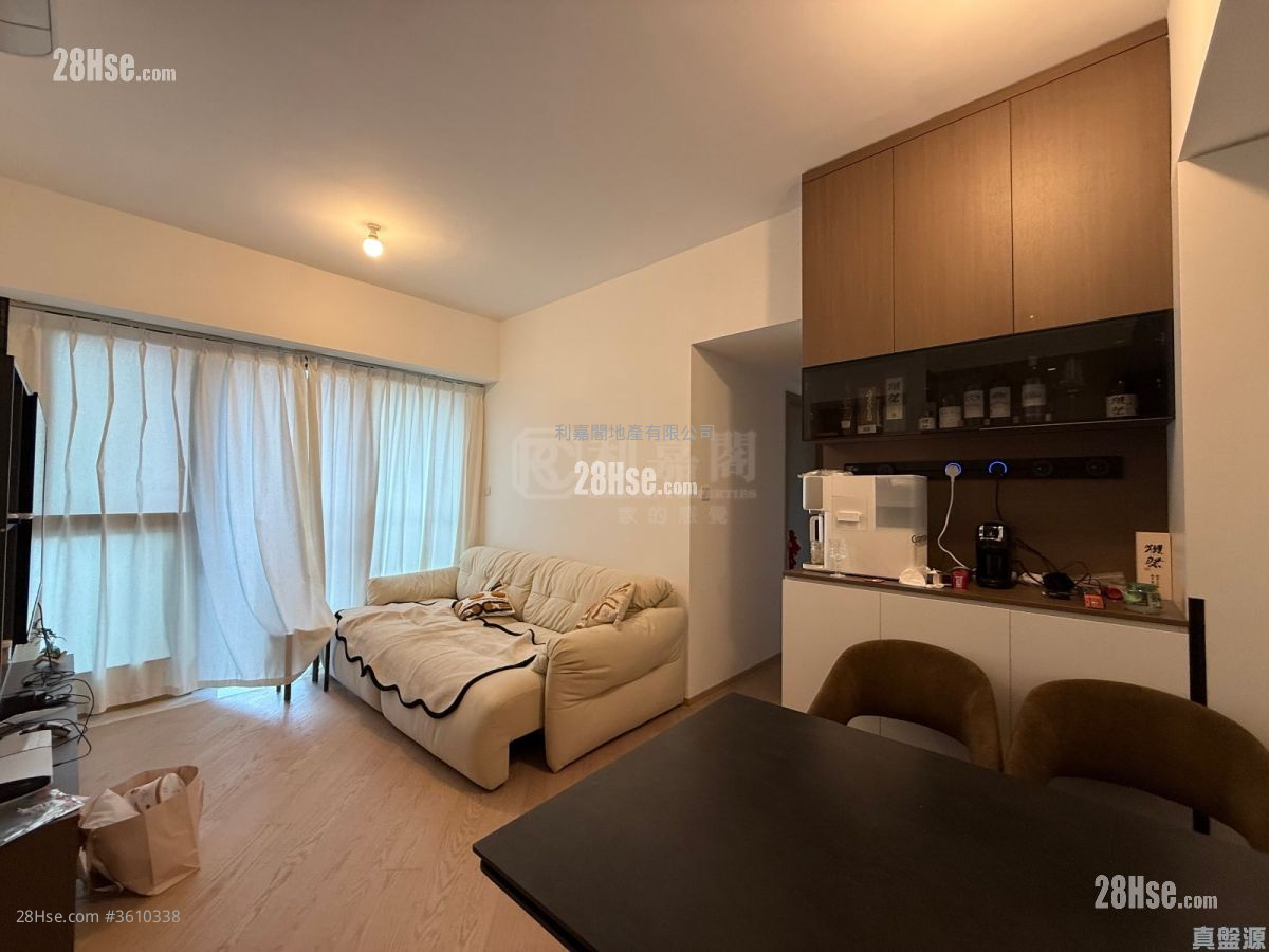 Mori Sell 3 Bedrooms , 2 Bathrooms 691 ft² ( 64.2 m² )