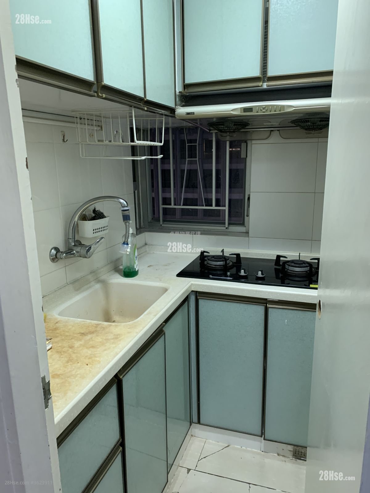 德发大厦 售盘 2 房 , 1 浴室 286 平方尺 ( 26.6 平方米 )