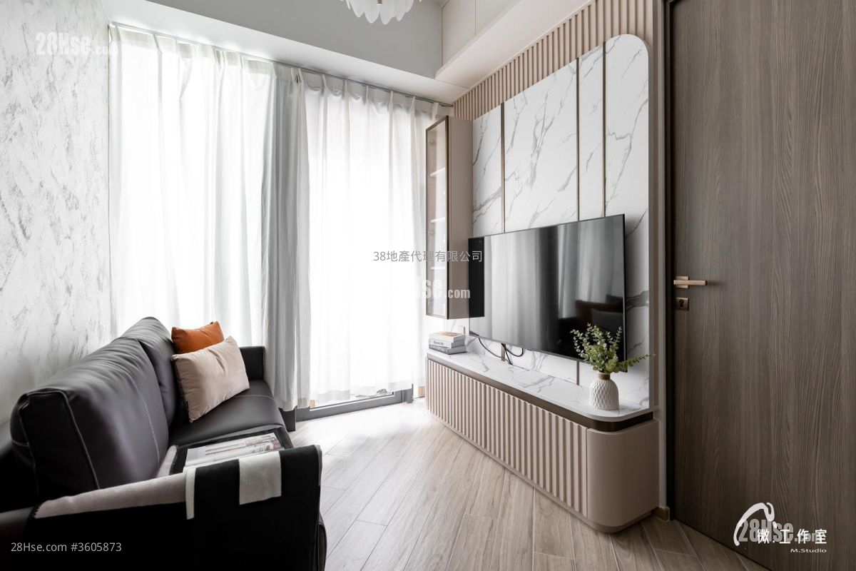 The Harmonie Rental 2 Bedrooms , 1 Bathroom 323 ft² ( 30.0 m² )