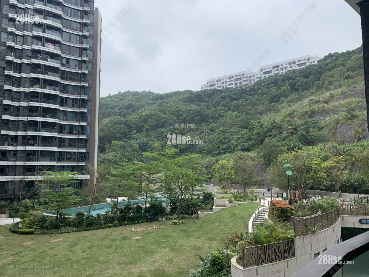 Dragons Range Sell 3 Bedrooms , 2 Bathrooms 977 ft² ( 90.8 m² ) Dragons Range Sell 3 Bedrooms , 2 Bathrooms 977 ft² ( 90.8 m² )