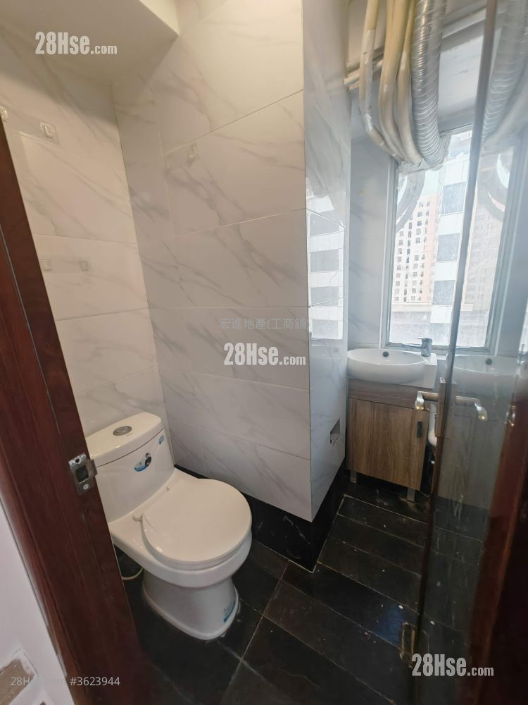 环球工商大厦 租盘 1 厕所 220 平方尺 ( 20.4 平方米 ) 环球工商大厦 租盘 1 厕所 220 平方尺 ( 20.4 平方米 )