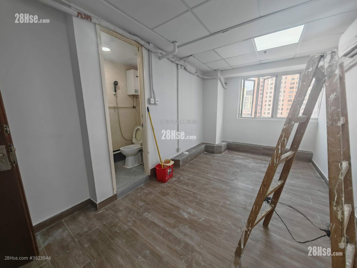 环球工商大厦 租盘 1 厕所 220 平方尺 ( 20.4 平方米 ) 环球工商大厦 租盘 1 厕所 220 平方尺 ( 20.4 平方米 )