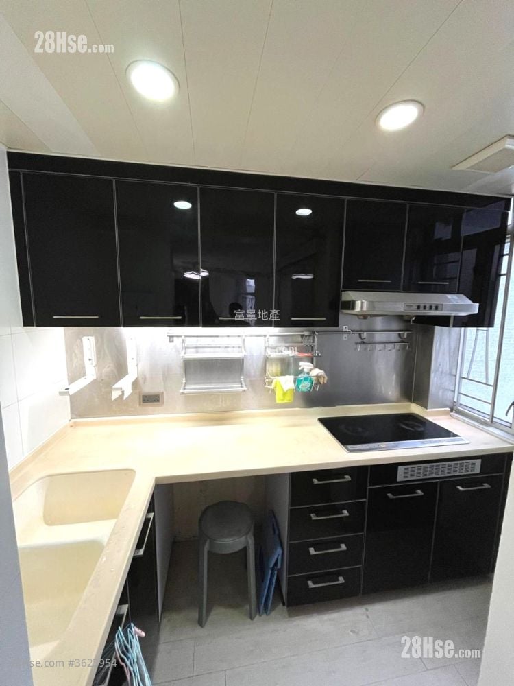 佳翠苑 租盘 2 房 433 平方尺 ( 40.2 平方米 )