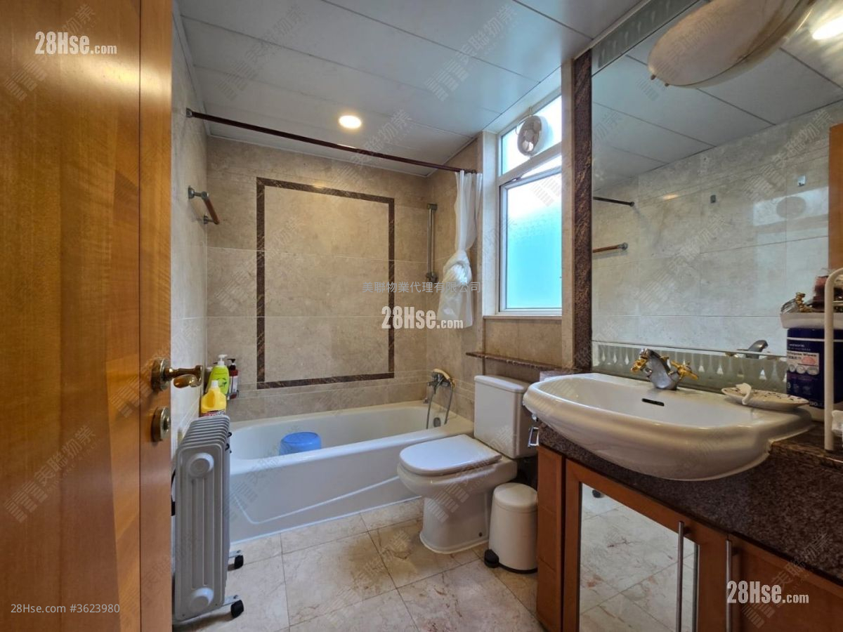 海逸豪园 售盘 2 房 592 平方尺 ( 55.0 平方米 ) 海逸豪园 售盘 2 房 592 平方尺 ( 55.0 平方米 )