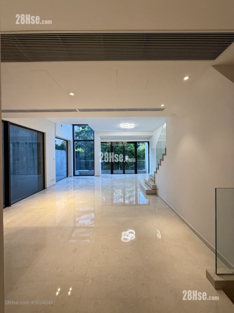 星堤 租盘 2,543 平方尺 ( 236.3 平方米 )