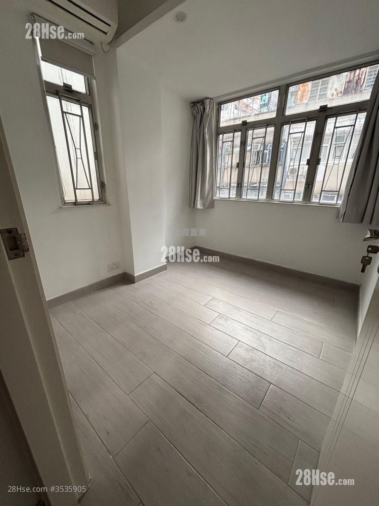 Tai Tat Building Rental 426 ft² ( 39.6 m² )