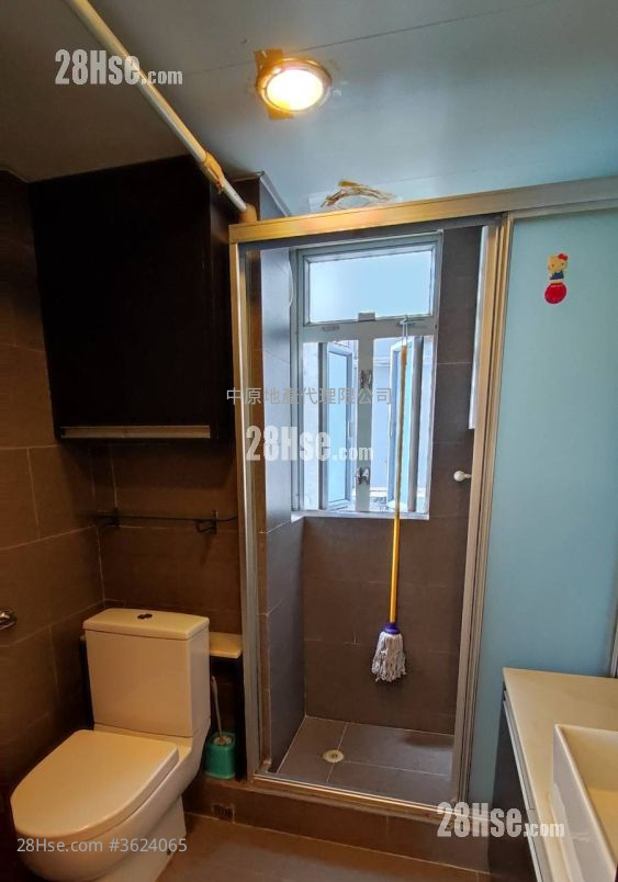 好运中心 售盘 2 房 427 平方尺 ( 39.7 平方米 ) 好运中心 售盘 2 房 427 平方尺 ( 39.7 平方米 )