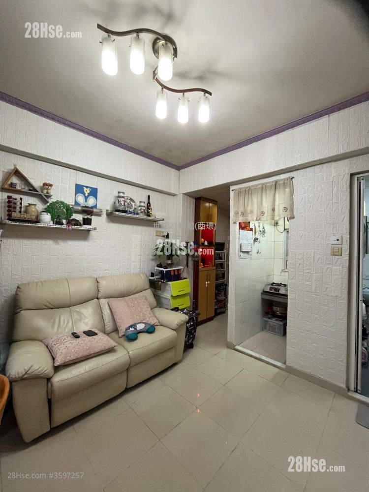 Wilmer Building Sell 2 Bedrooms , 1 Bathroom 329 ft² ( 30.6 m² )