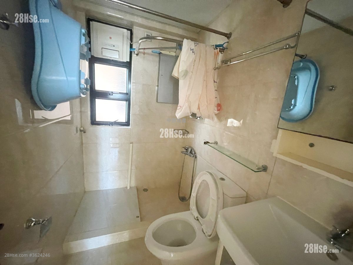 新港城 售盘 3 房 , 2 浴室 618 平方尺 ( 57.4 平方米 ) 新港城 售盘 3 房 , 2 浴室 618 平方尺 ( 57.4 平方米 )