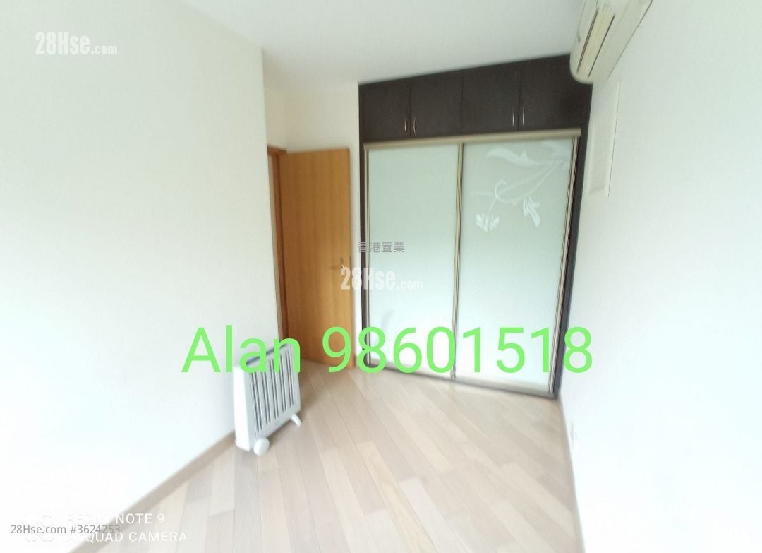 Park Island Sell 2 Bedrooms , 1 Bathroom 499 ft² ( 46.4 m² ) Park Island Sell 2 Bedrooms , 1 Bathroom 499 ft² ( 46.4 m² )