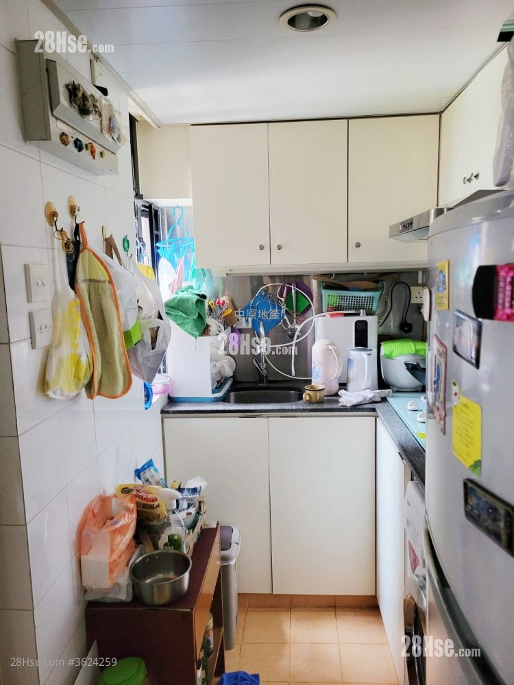 新港城 售盘 2 房 , 1 浴室 338 平方尺 ( 31.4 平方米 ) 新港城 售盘 2 房 , 1 浴室 338 平方尺 ( 31.4 平方米 )