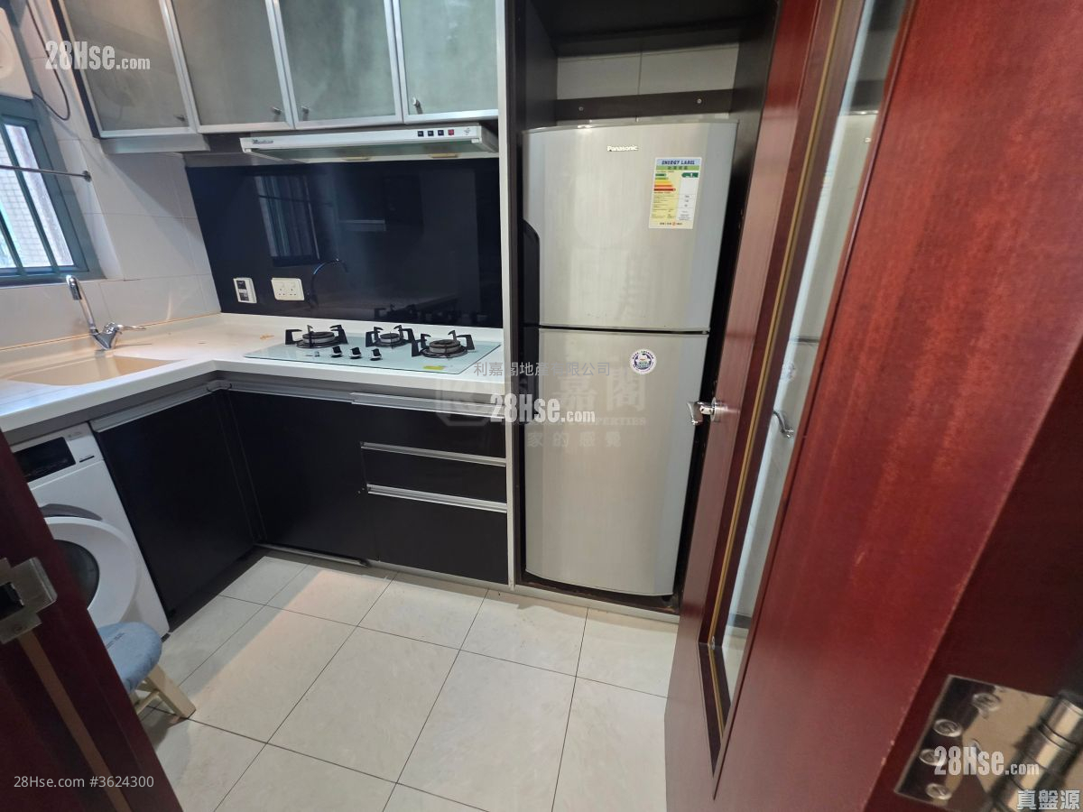 碧海蓝天 售盘 2 房 , 1 浴室 497 平方尺 ( 46.2 平方米 ) 碧海蓝天 售盘 2 房 , 1 浴室 497 平方尺 ( 46.2 平方米 )