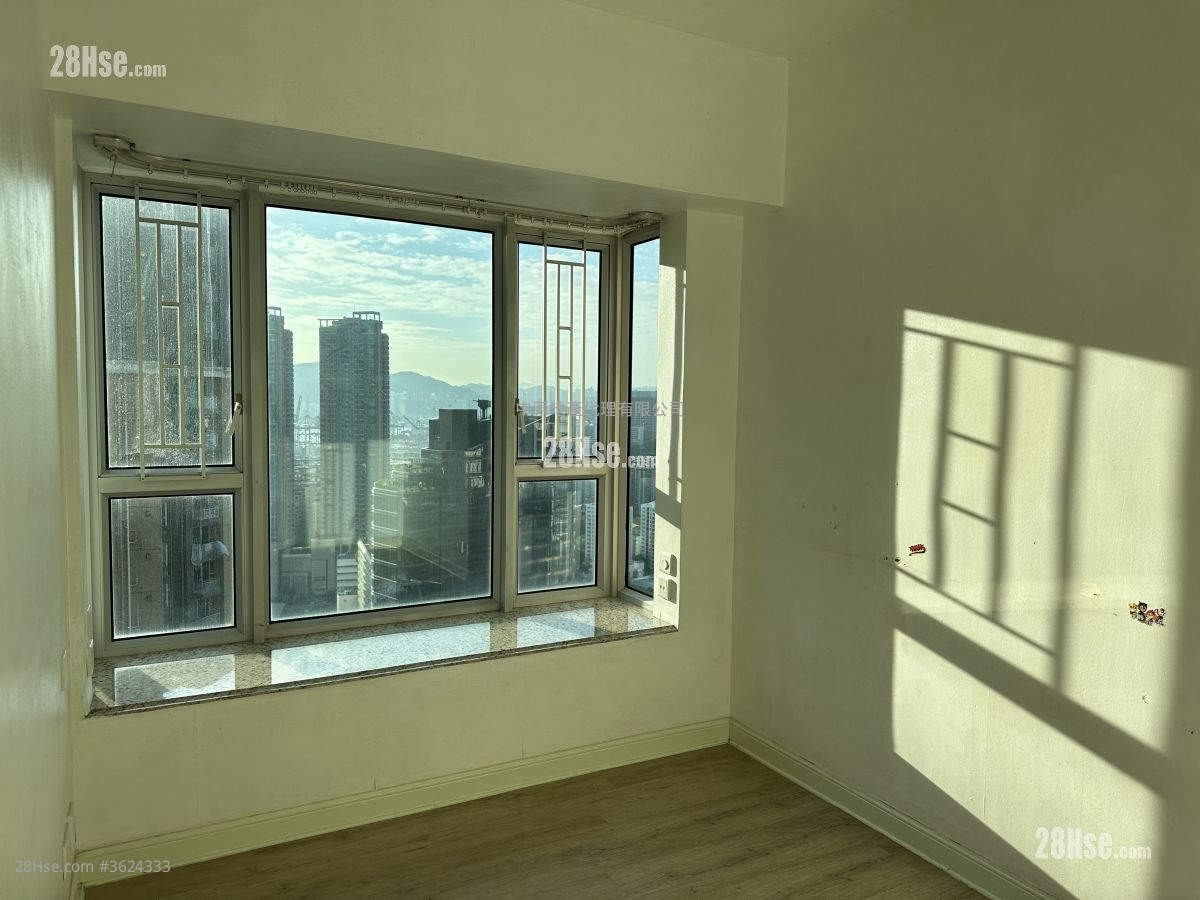 Banyan Garden Sell 3 Bedrooms 736 ft² ( 68.4 m² ) Banyan Garden Sell 3 Bedrooms 736 ft² ( 68.4 m² )