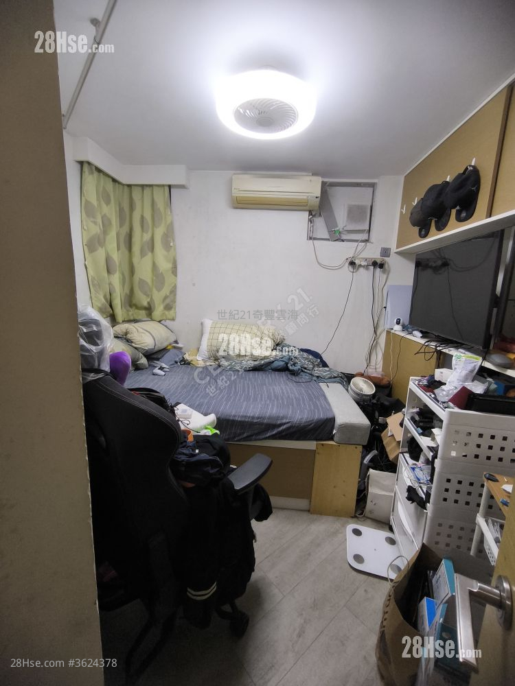 锦丰苑 售盘 3 房 , 1 浴室 647 平方尺 ( 60.1 平方米 ) 锦丰苑 售盘 3 房 , 1 浴室 647 平方尺 ( 60.1 平方米 )